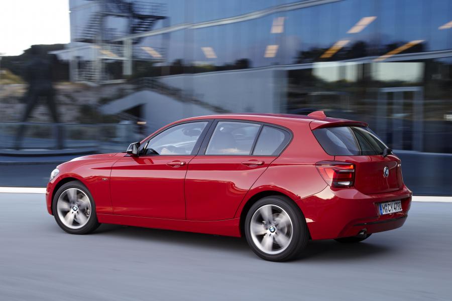  BMW 118i Sport Line 2011 года  (фото 156 из 185)